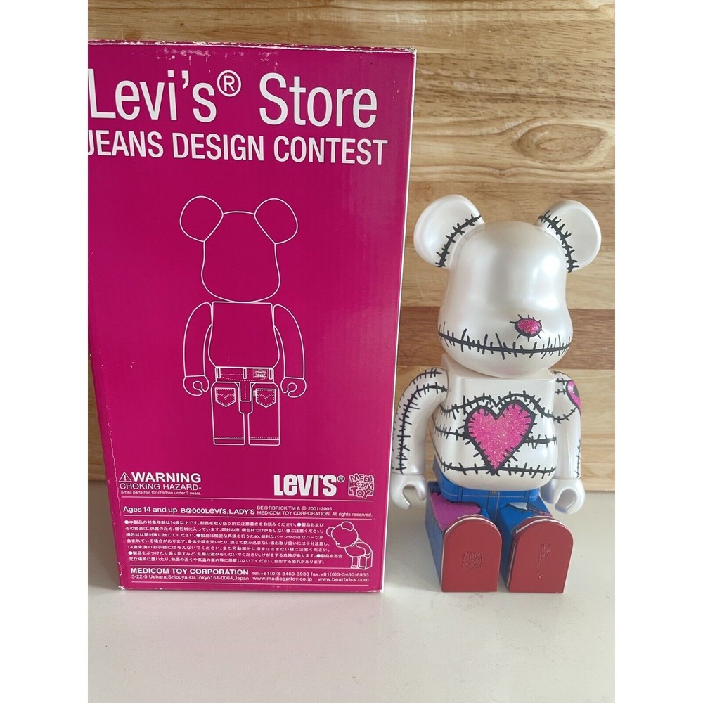 Bearbrick Medicom Levi Levis 400% 2005 Levi’s store Jean Design Limited Release